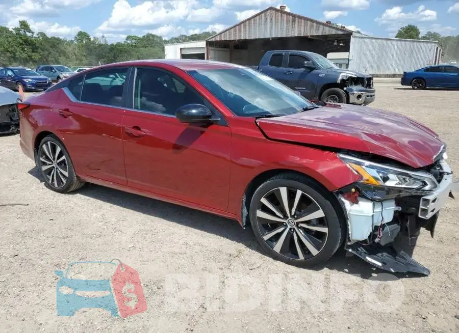 1N4BL4CV5LN320894 Photo# 4