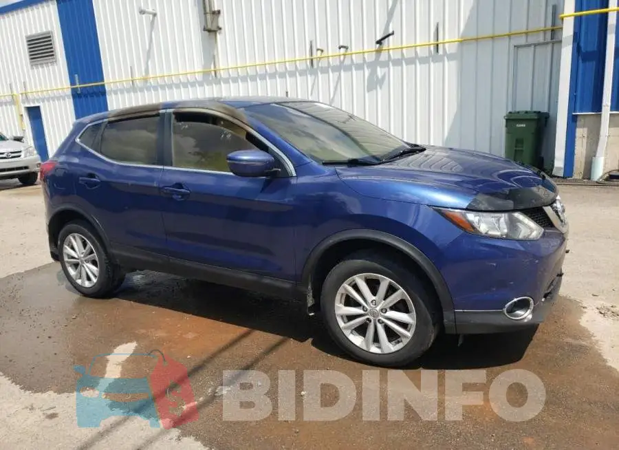JN1BJ1CRXHW125234 Photo# 4