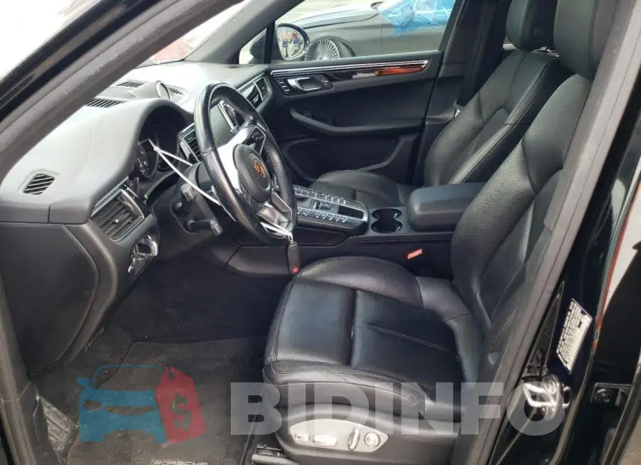 WP1AA2A59JLB16898 Photo# 7