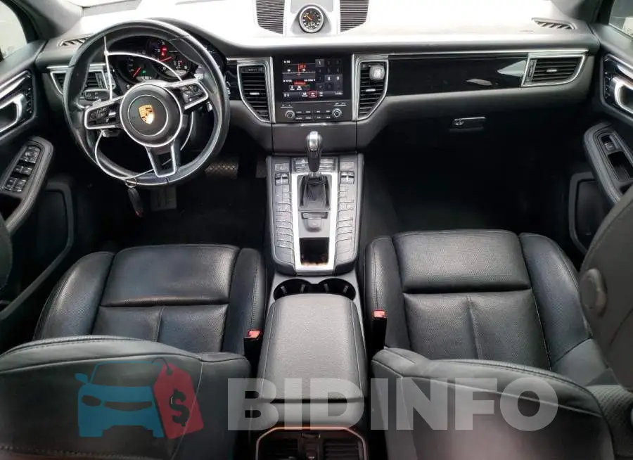 WP1AA2A59JLB16898 Photo# 8