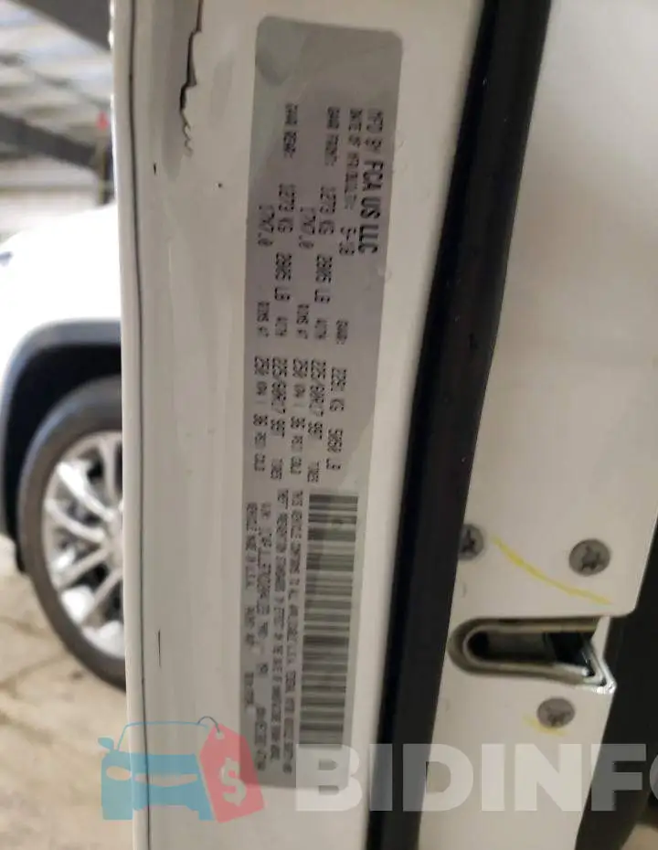 1C4PJLLB7KD204123 Photo# 13