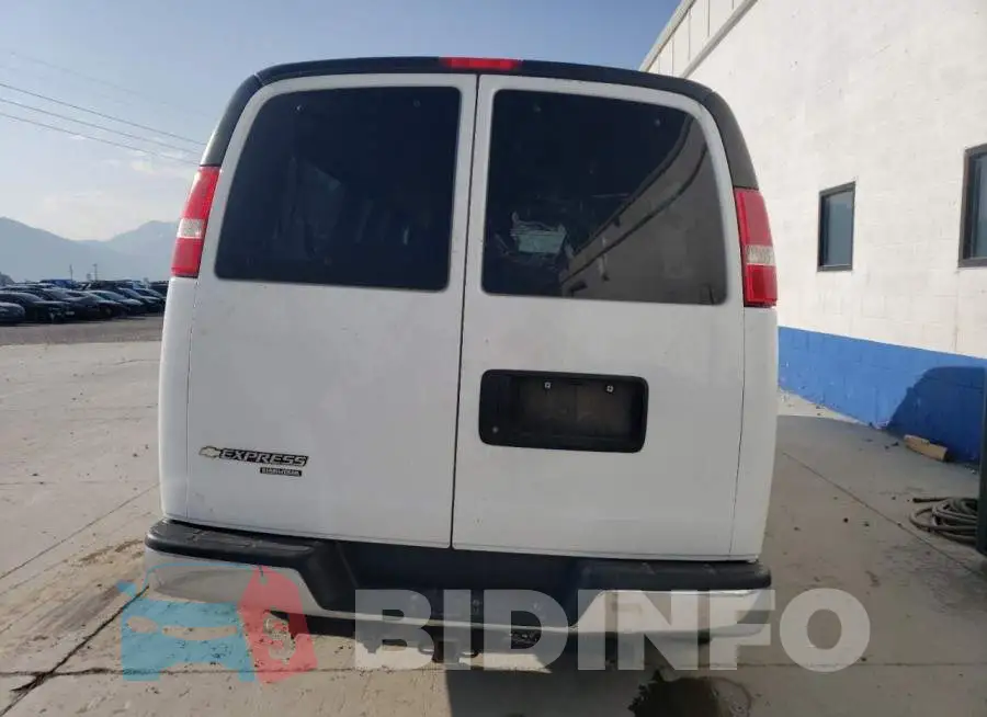 1GAZGPFG5G1220618 Photo# 6