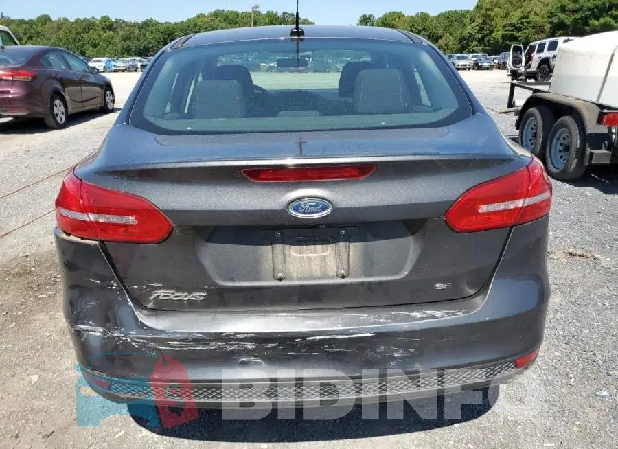 1FADP3F20GL303284 Photo# 6
