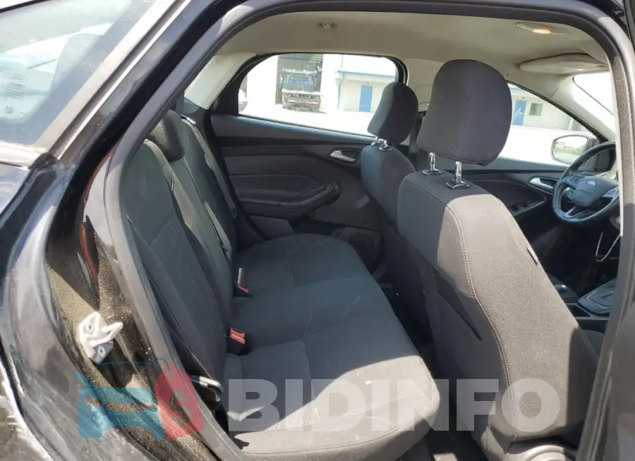 1FADP3F20HL269106 Photo# 10