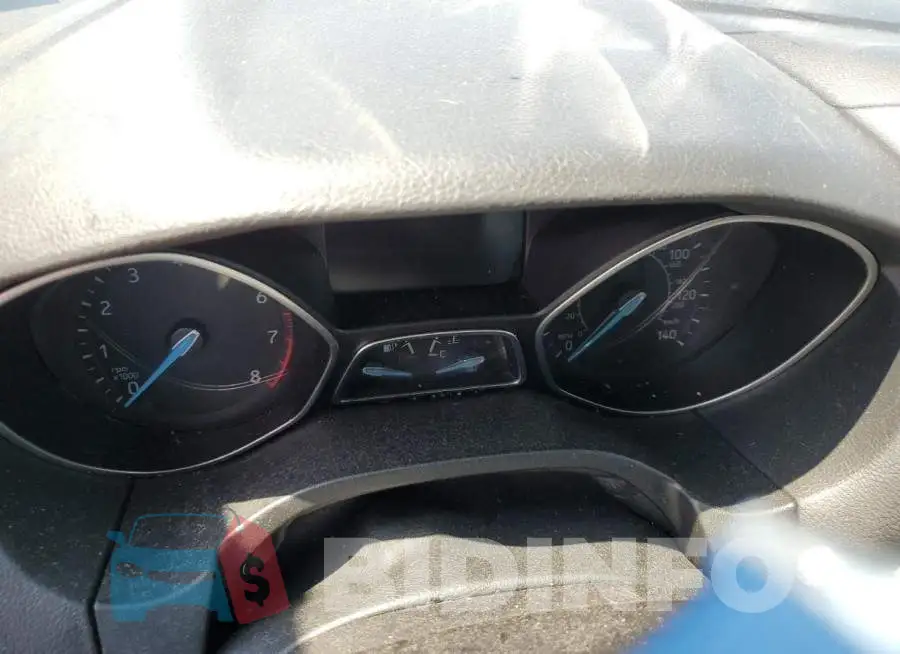 1FADP3F28JL207099 Photo# 9