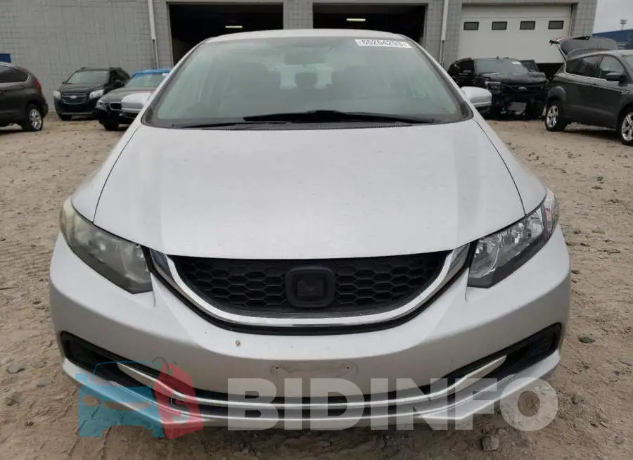 19XFB2F55EE029897 Photo# 5