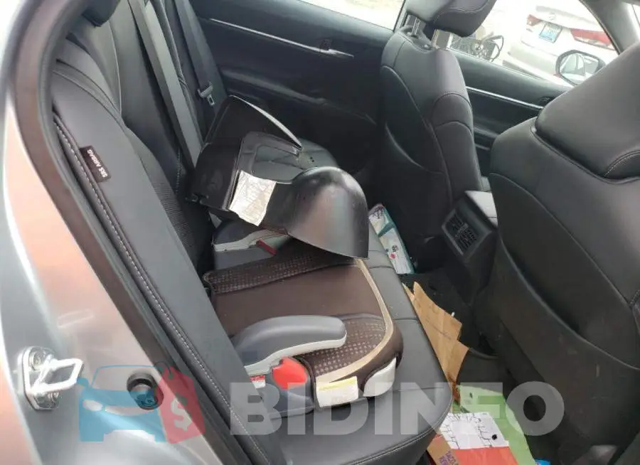 4T1K61AK8PU757918 Photo# 10