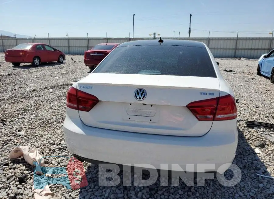 1VWBS7A3XFC099046 Photo# 6