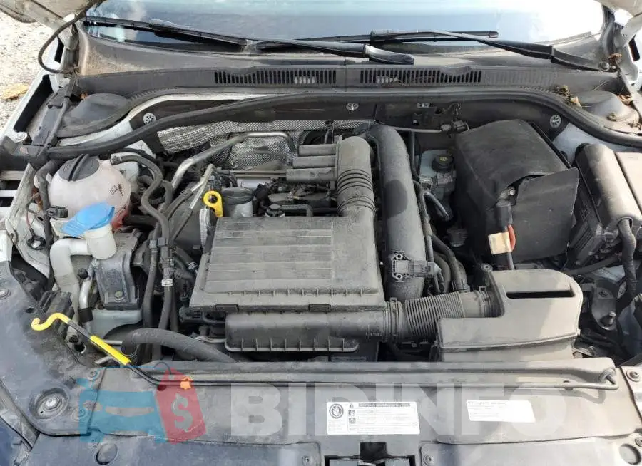 3VW167AJ7HM308761 Photo# 11