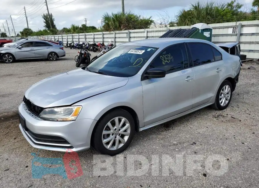 3VWD17AJ2FM213615 Photo# 1