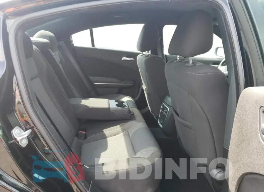 2C3CDXBG8NH224113 Photo# 10