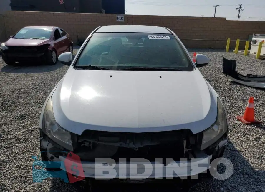 1G1PE5SB2F7288317 Photo# 5