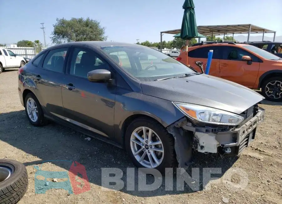 1FADP3F20JL322652 Photo# 4