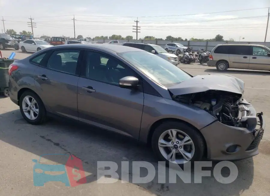 1FADP3F21EL441395 Photo# 4