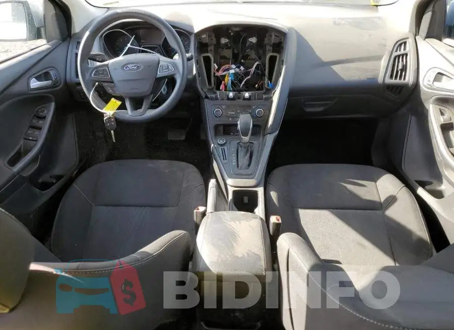 1FADP3M28HL308429 Photo# 8