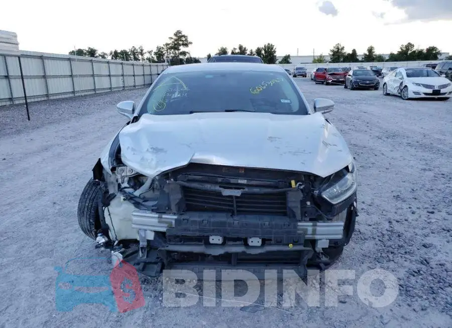 3FA6P0HD1ER355057 Photo# 5