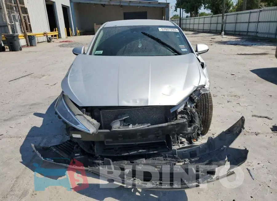 5NPD84LF4KH412042 Photo# 5