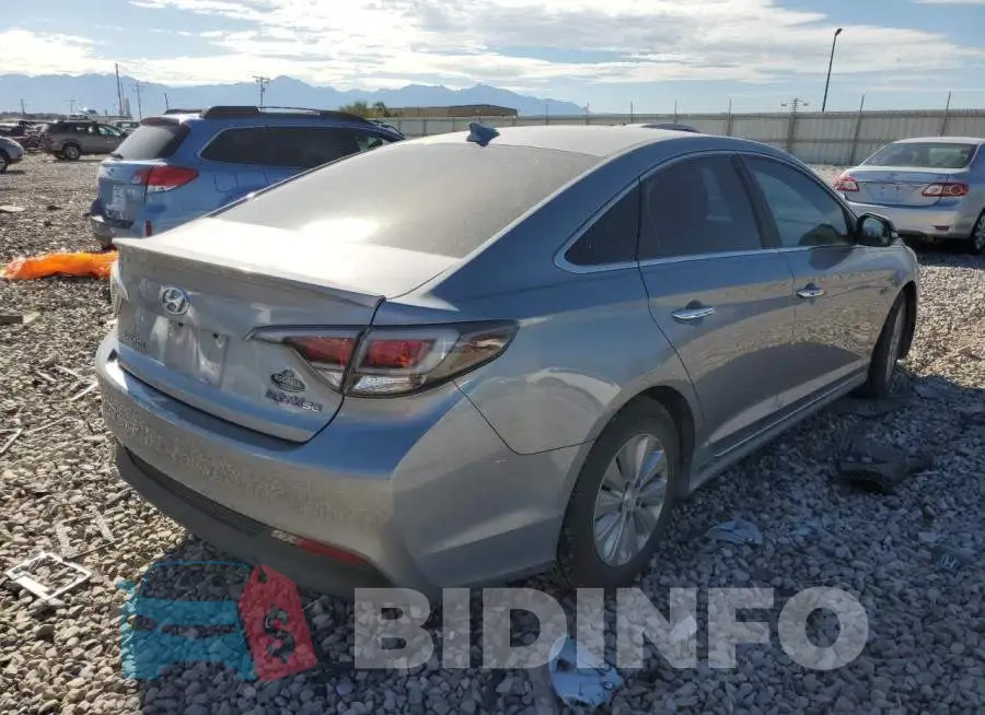 KMHE24L18GA015132 Photo# 3