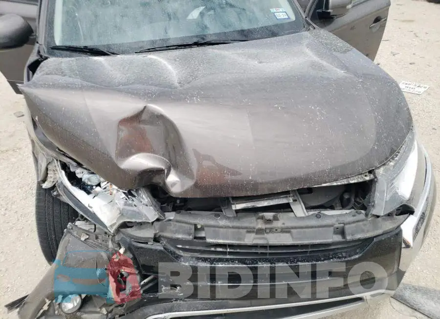 JA4AD3A33LZ023043 Photo# 12