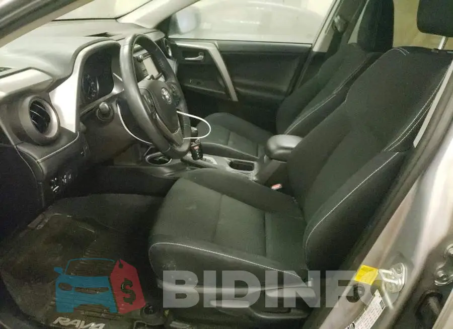 2T3RFREV6HW671887 Photo# 7