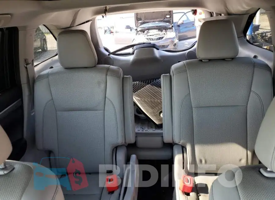 5TDDZRFH8JS864155 Photo# 10