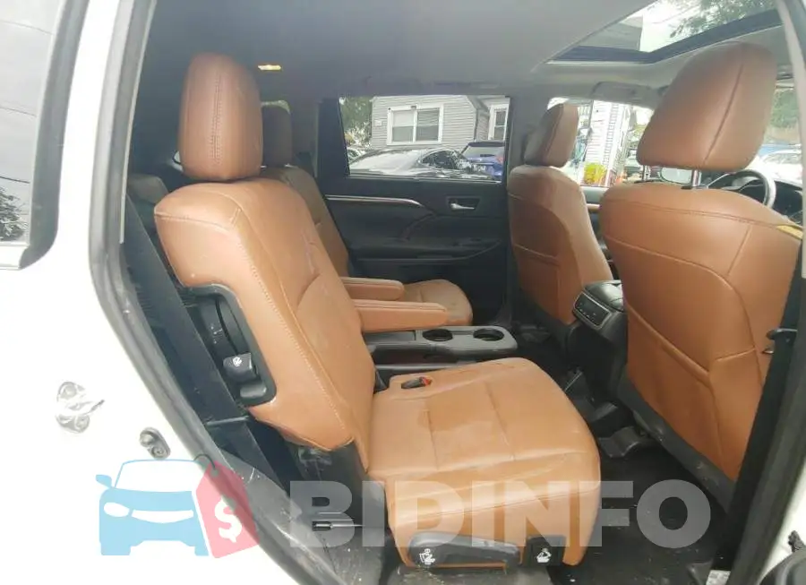 5TDDZRFHXJS808332 Photo# 6