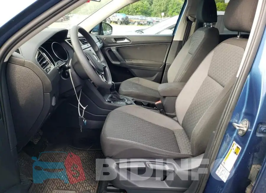 3VV0B7AX0JM112019 Photo# 7