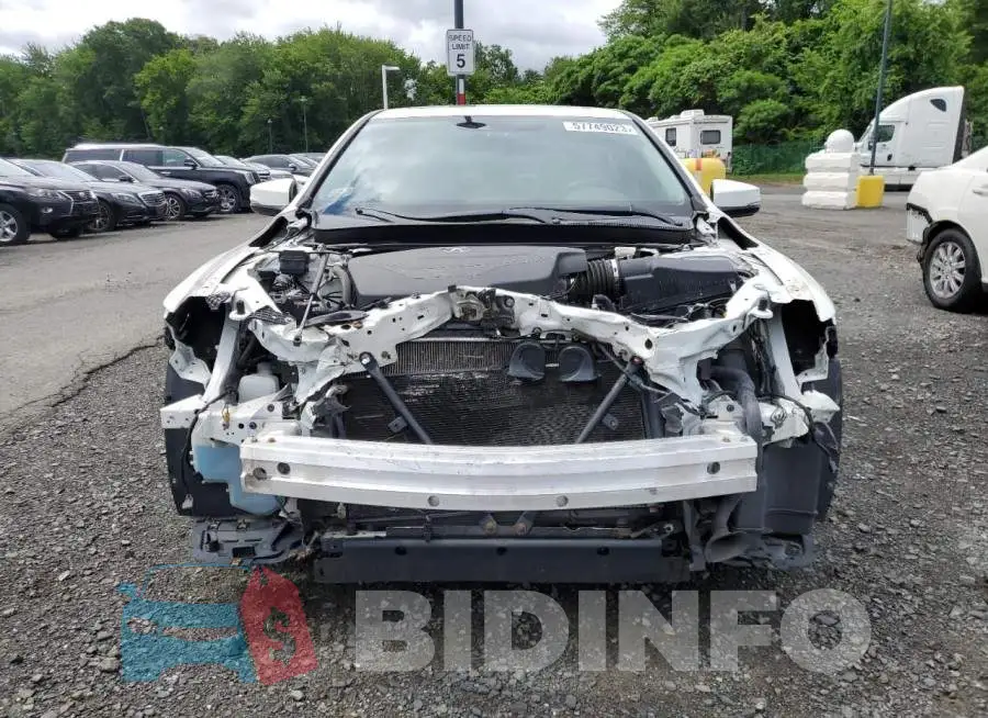 19UUB3F55FA003030 Photo# 5