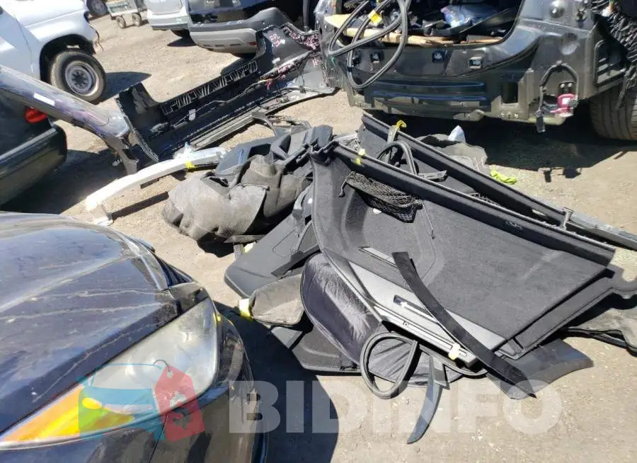 WA13AAGE4MB015526 Photo# 12
