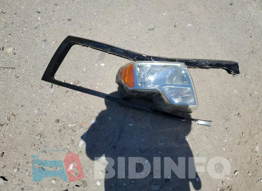 1GT49PEY9NF225021 Photo# 12
