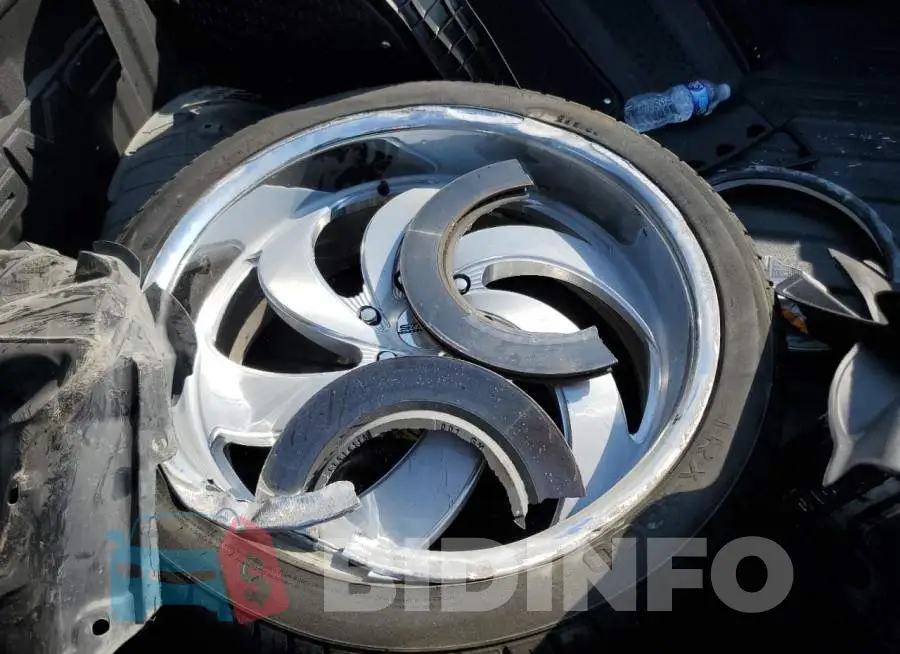 3GTU9DED1MG375777 Photo# 12