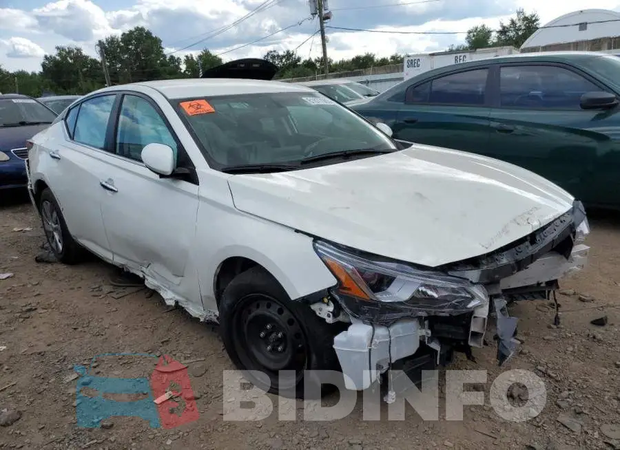 1N4BL4BV9LC161617 Photo# 4