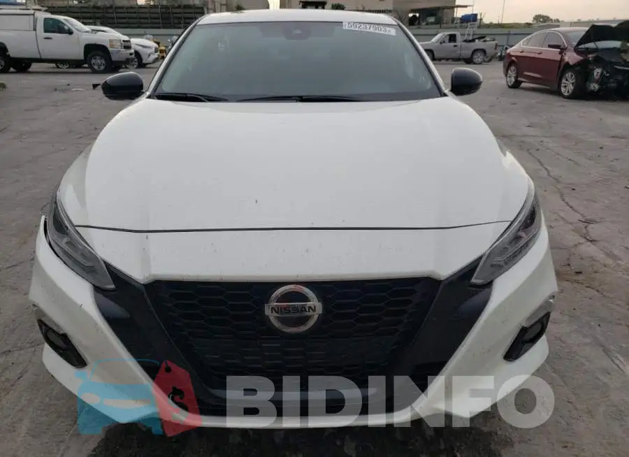 1N4BL4CV5NN350190 Photo# 5