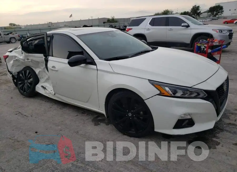 1N4BL4CV5NN350190 Photo# 4
