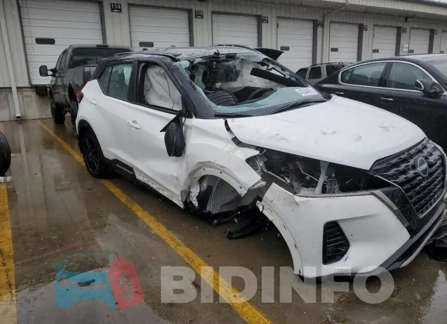 3N1CP5DV6PL501700 Photo# 4