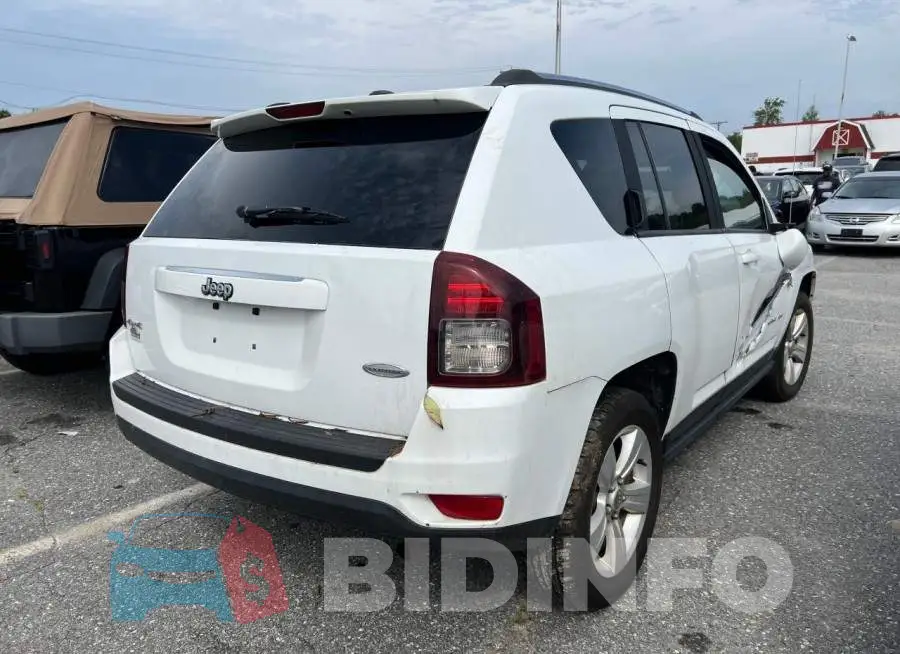 1C4NJDEB5ED575473 Photo# 4