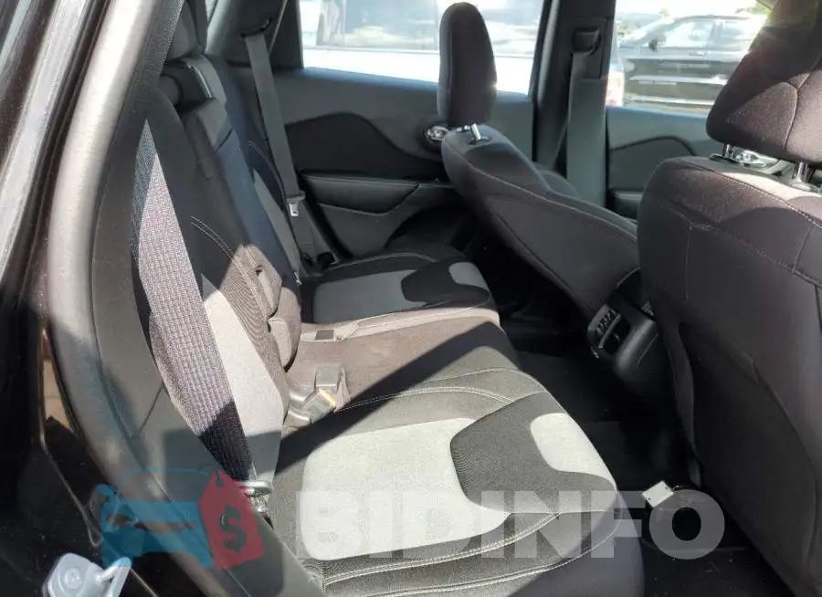 1C4PJMAB7FW588794 Photo# 10
