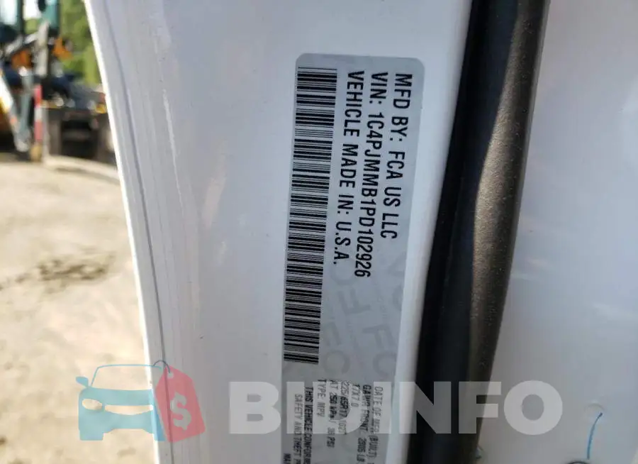 1C4PJMMB1PD102926 Photo# 13