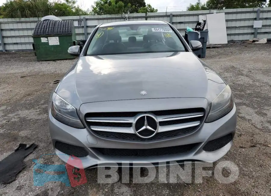 55SWF4JB8GU112426 Photo# 5