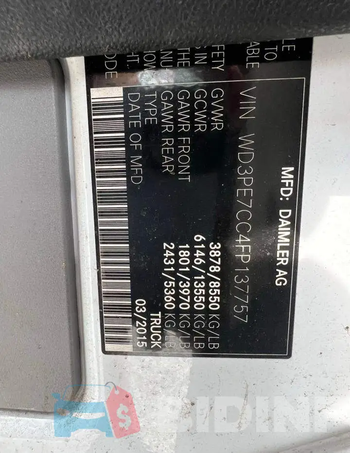 WD3PE7CC4FP137757 Photo# 10