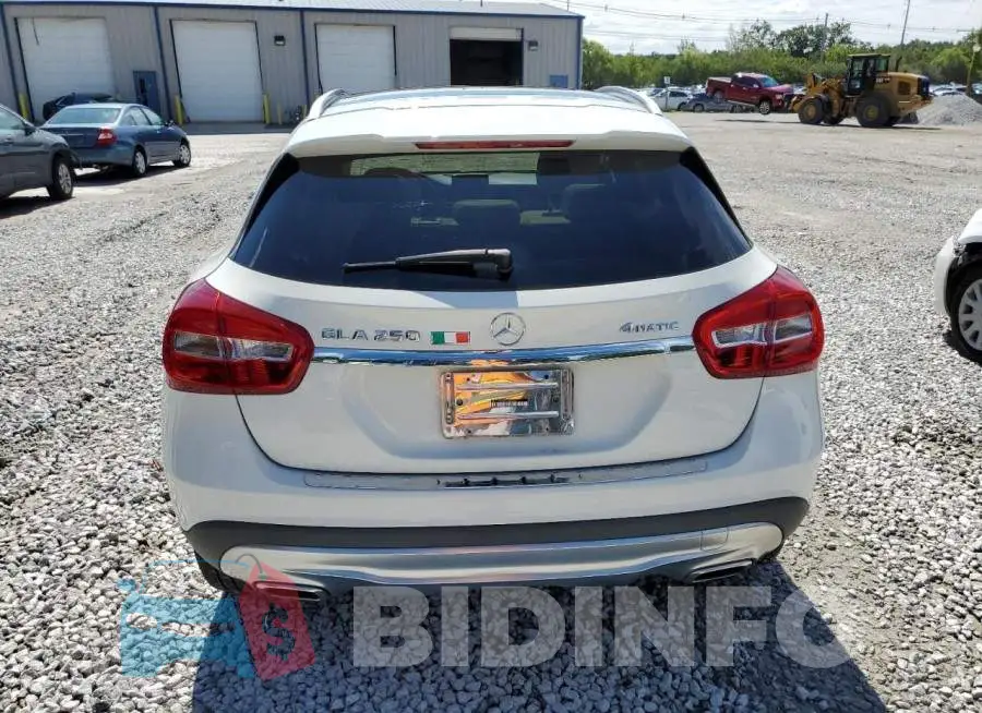 WDCTG4GB8FJ183586 Photo# 6