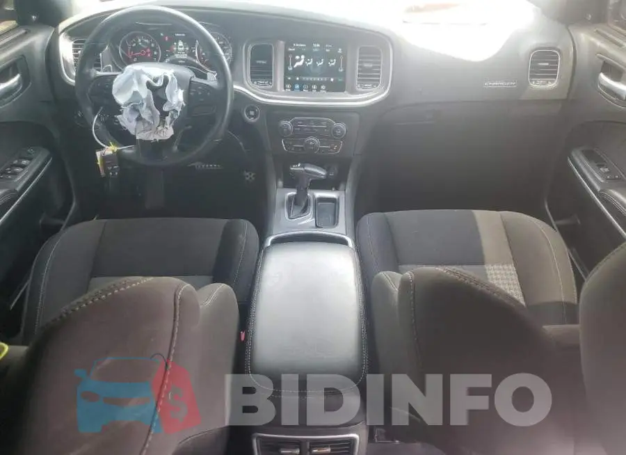 2C3CDXCT4MH671080 Photo# 8