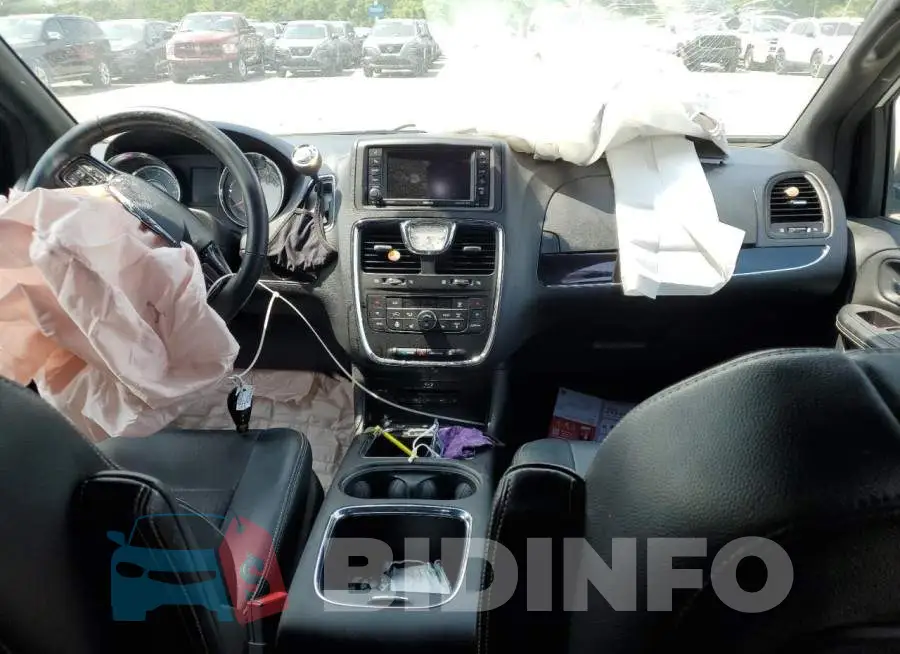 2C4RC1HG5GR208574 Photo# 8