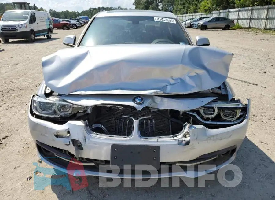 WBA8D9G53JNU71008 Photo# 5