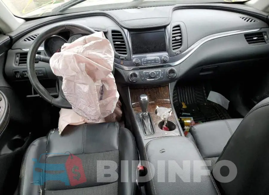2G1115SL5F9136184 Photo# 8