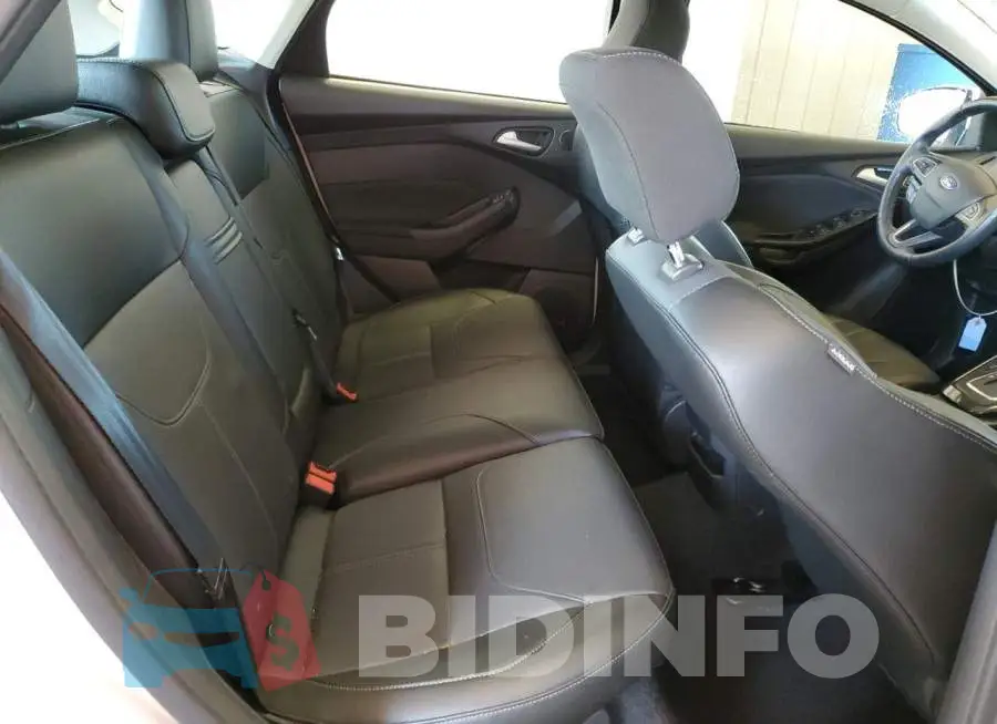 1FADP3N25FL200863 Photo# 10