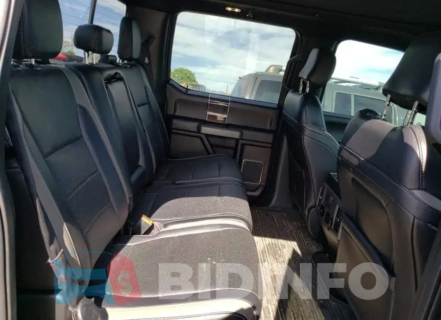 1FTFW1RG7JFC31670 Photo# 10
