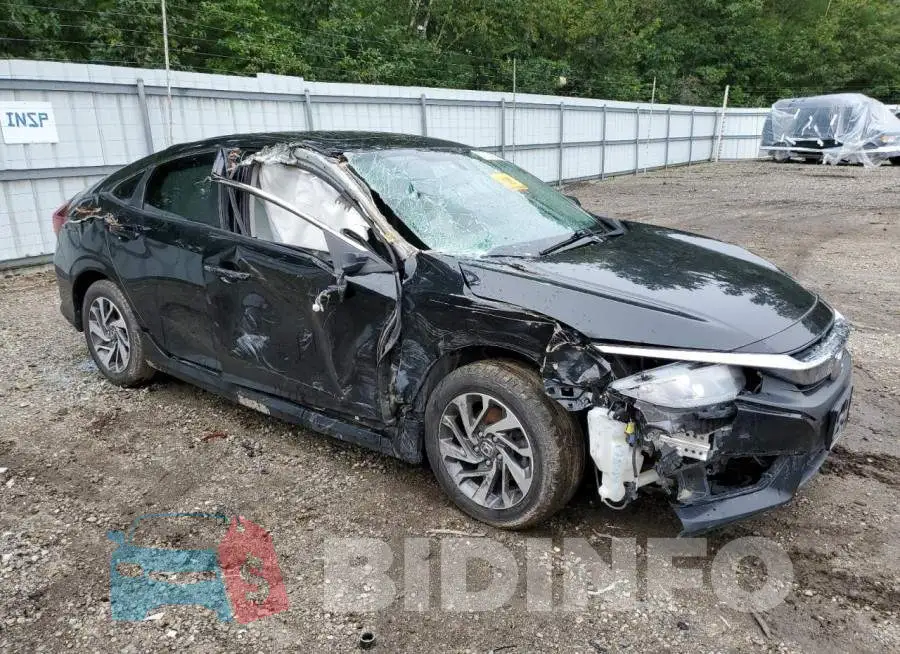 19XFC2F72HE217215 Photo# 4