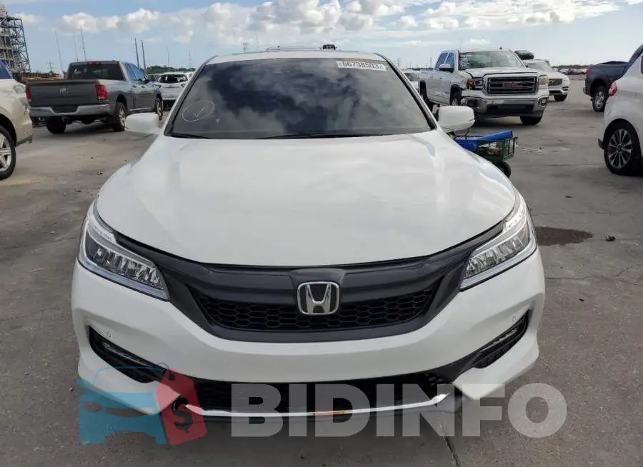 JHMCR6F75HC006797 Photo# 5