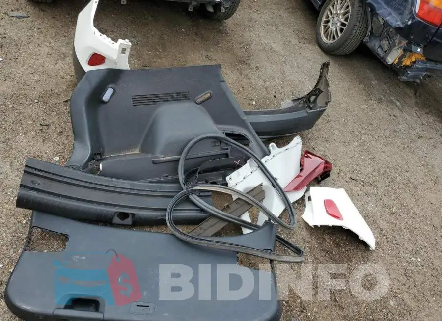 KNDEU2AA6M7104552 Photo# 12